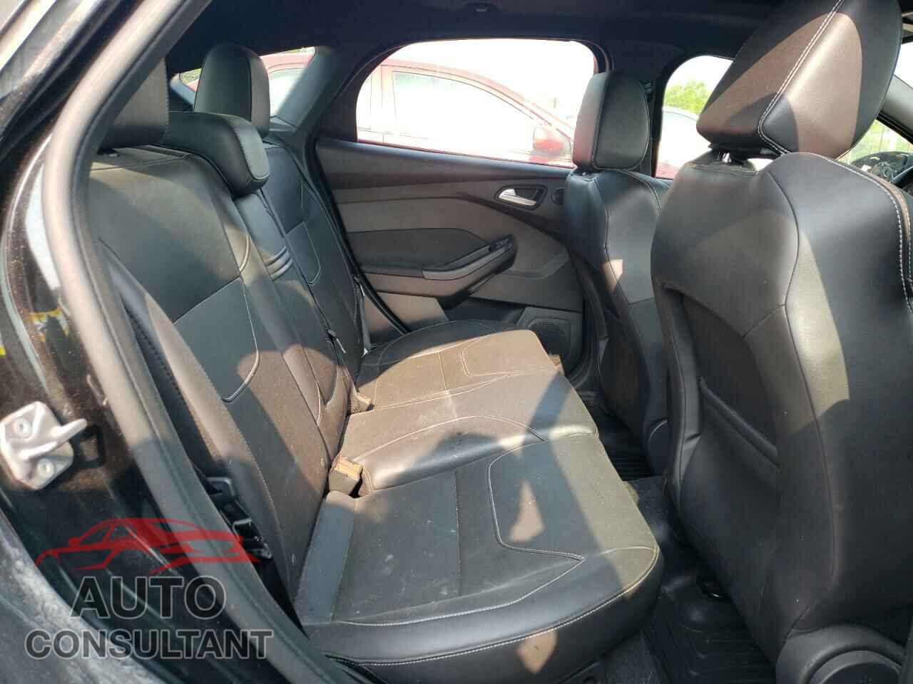 FORD FOCUS 2015 - 1FADP3L91FL268609