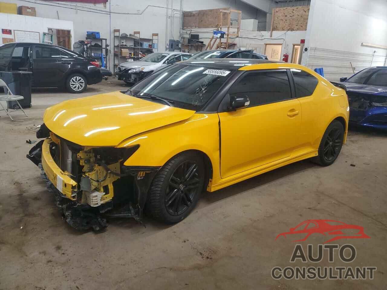 TOYOTA SCION 2012 - JTKJF5C7XC3026125
