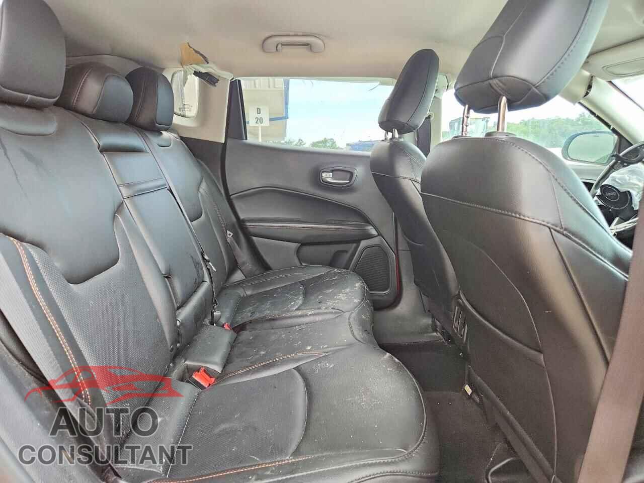 JEEP COMPASS 2019 - 3C4NJDCB2KT800876