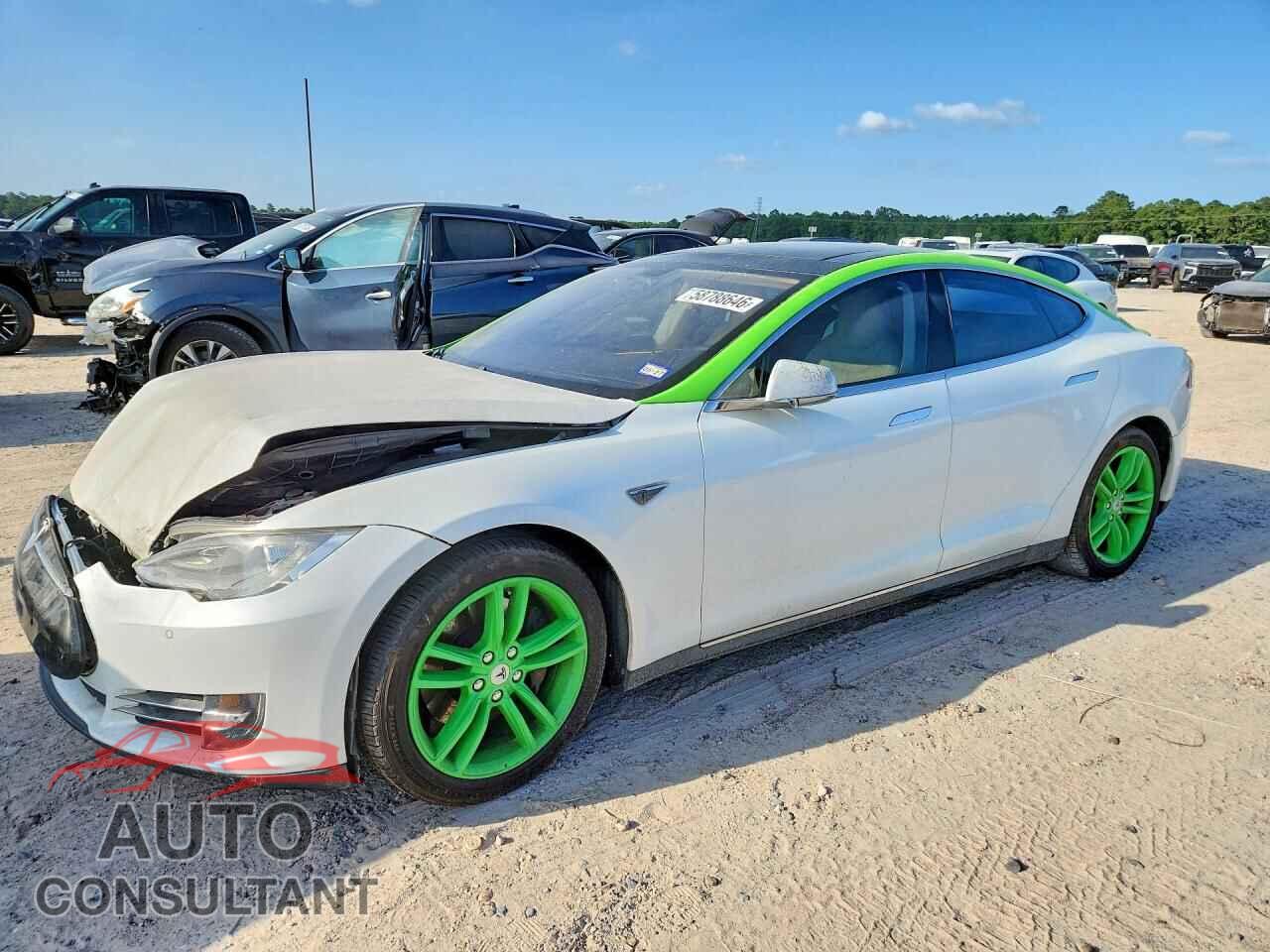 TESLA MODEL S 2014 - 5YJSA1H14EFP43682