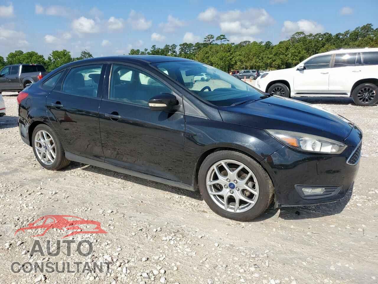 FORD FOCUS 2015 - 1FADP3F20FL320066
