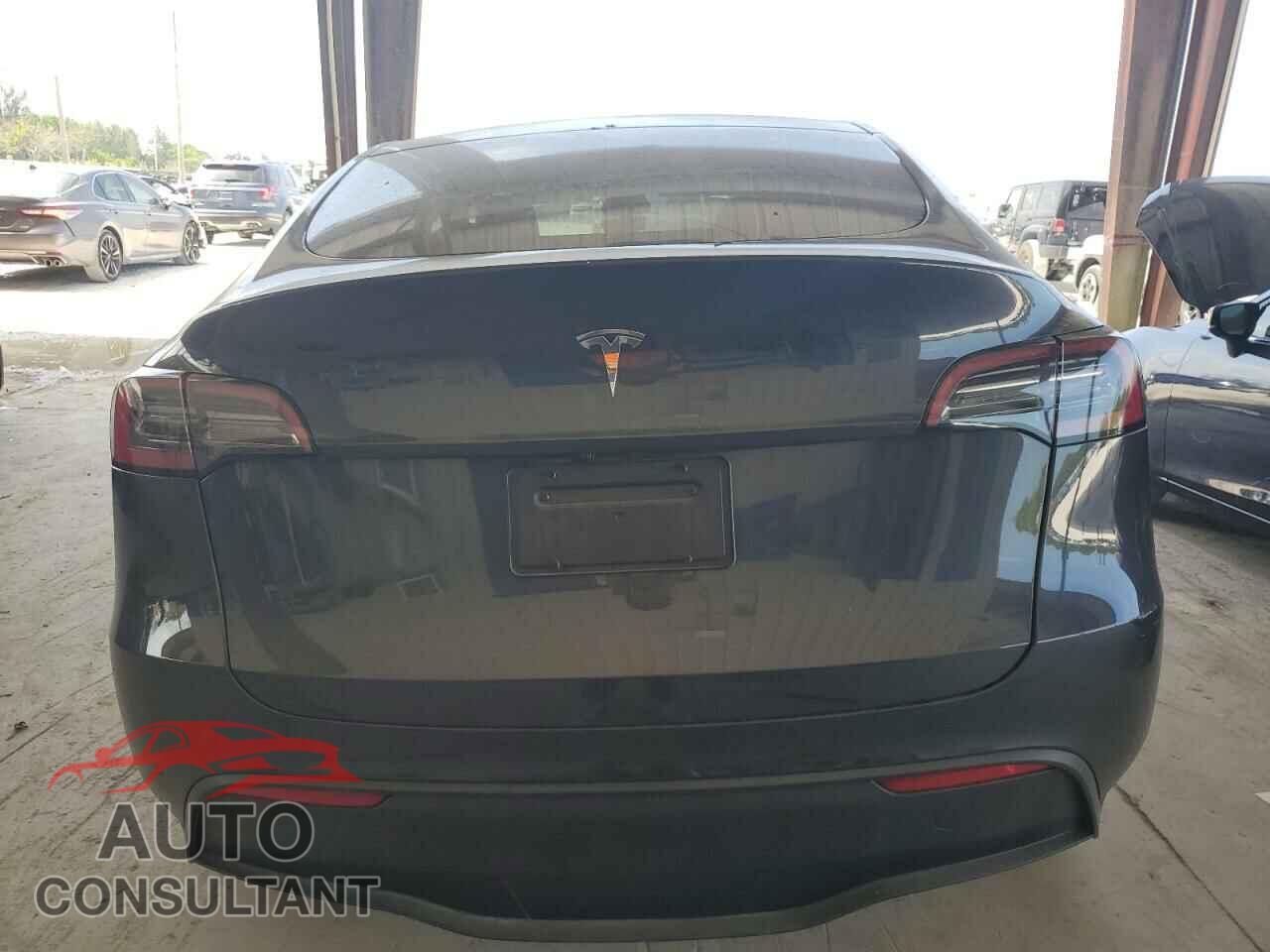 TESLA MODEL Y 2024 - 7SAYGDED3RF044335