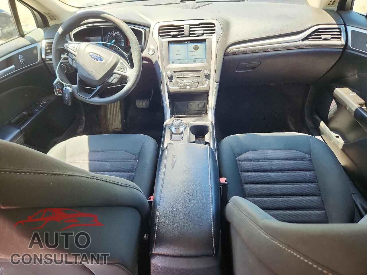 FORD FUSION 2017 - 3FA6P0H76HR200048