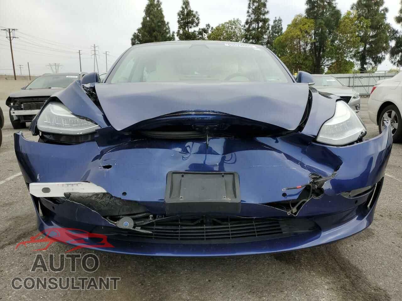 TESLA MODEL 3 2018 - 5YJ3E1EB5JF122189