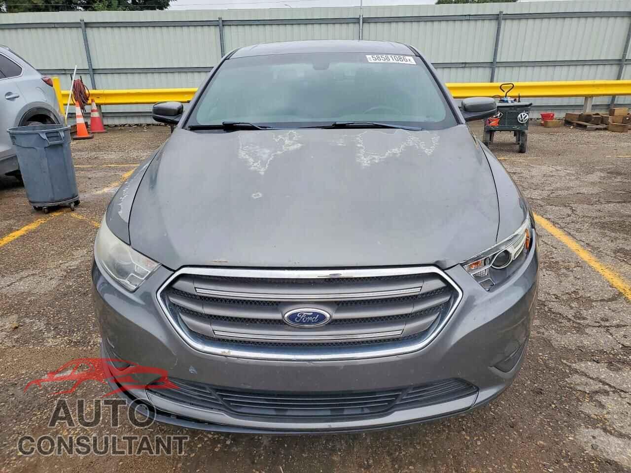 FORD TAURUS 2013 - 1FAHP2E82DG100547
