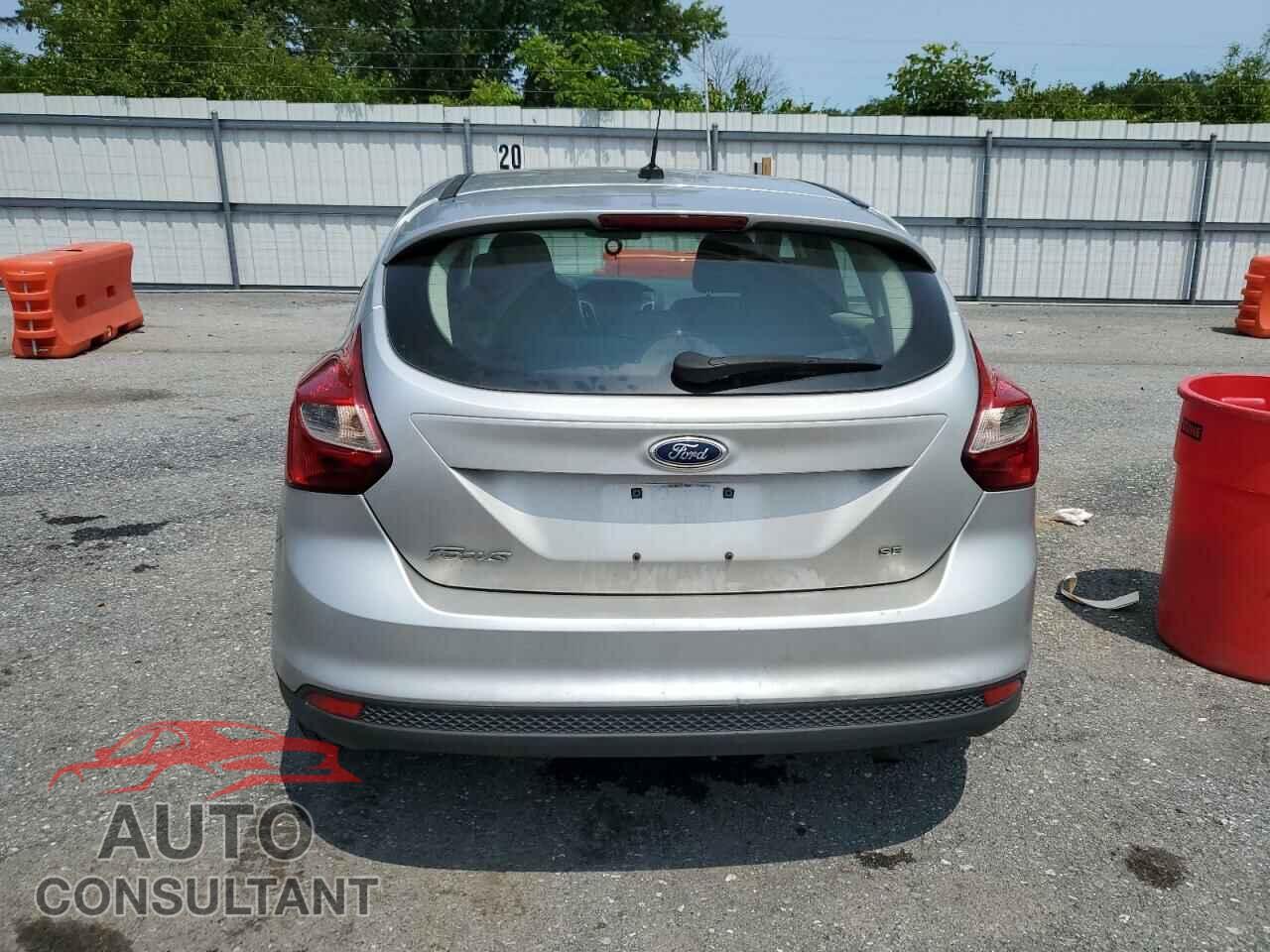 FORD FOCUS 2013 - 1FADP3K26DL355455