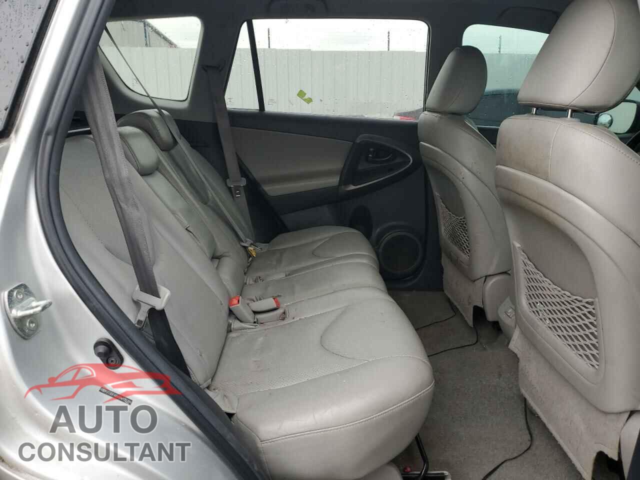 TOYOTA RAV4 2011 - 2T3DF4DV0BW128394