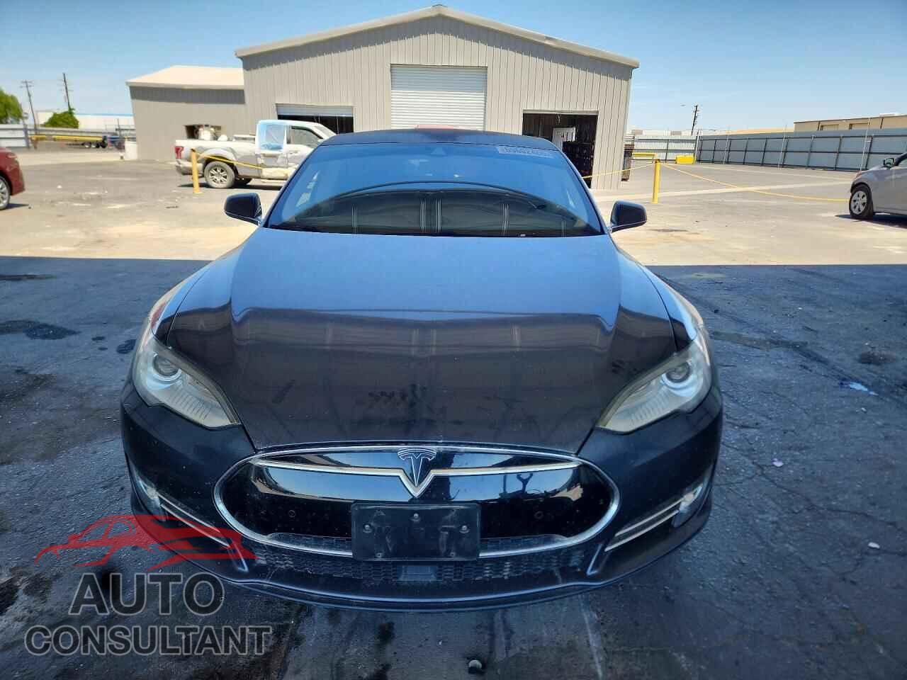 TESLA MODEL S 2015 - 5YJSA1H14FFP77218