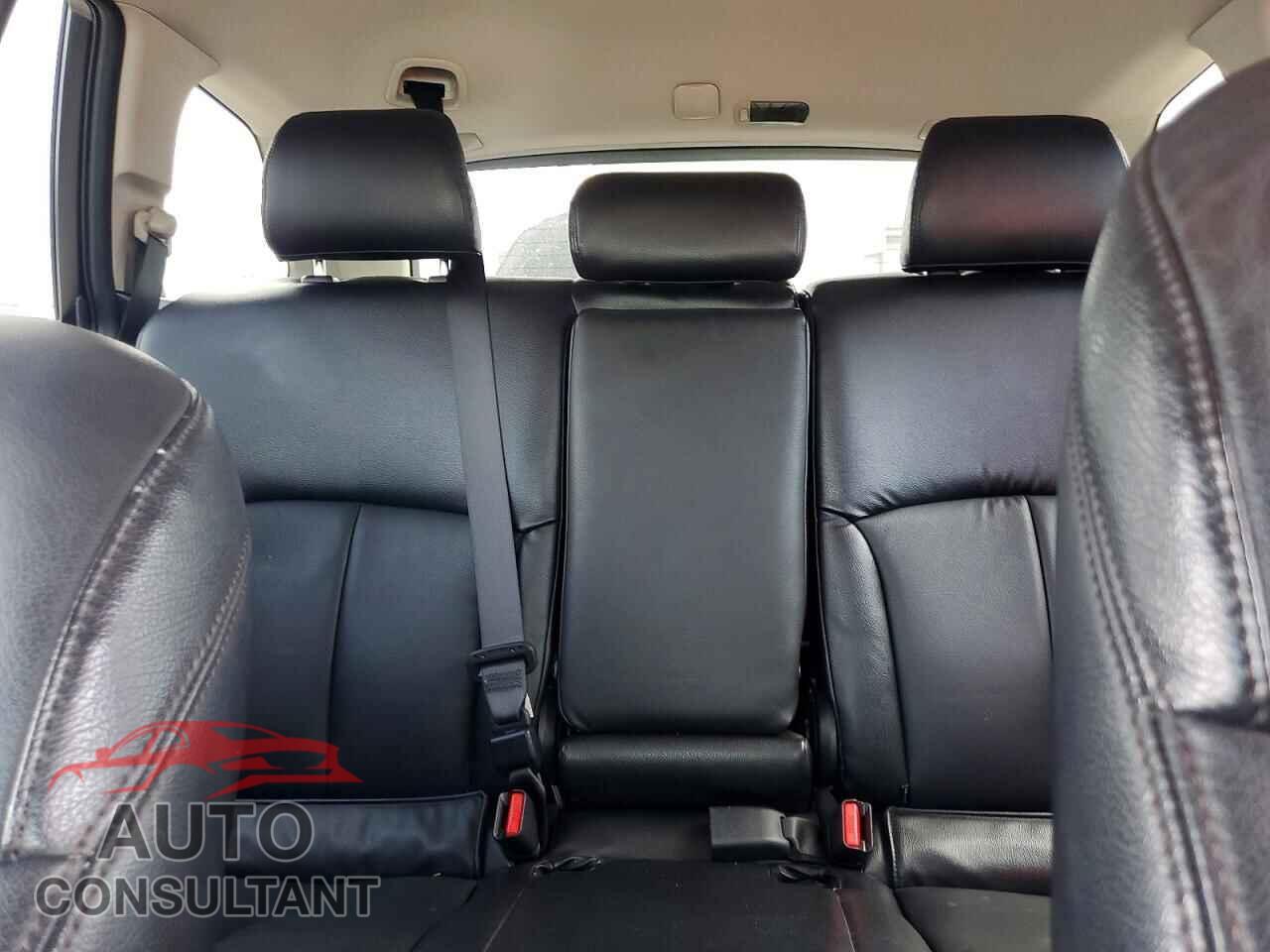 SUBARU OUTBACK 2011 - 4S4BRBCC4B3380358