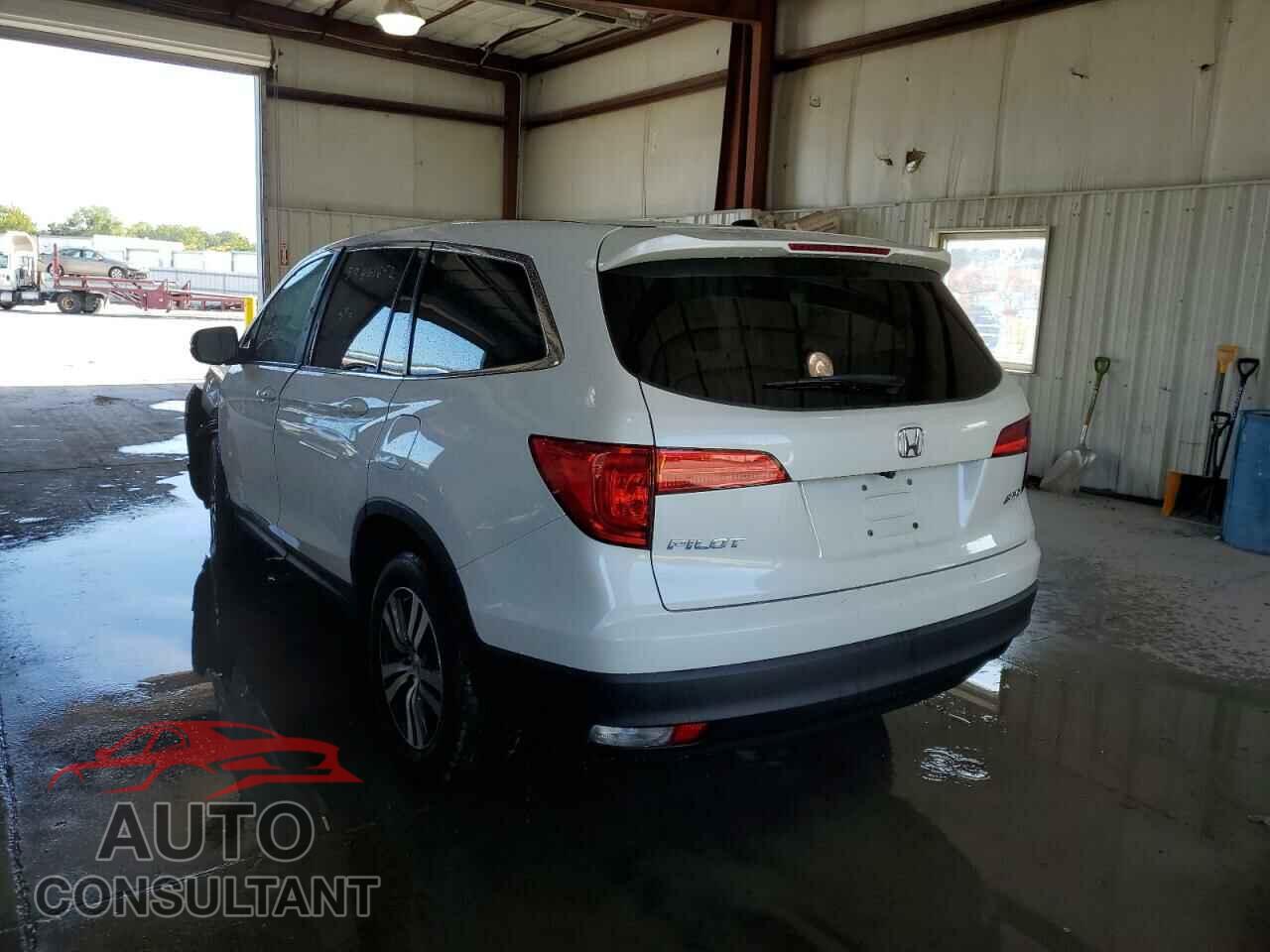 HONDA PILOT 2018 - 5FNYF6H52JB057095