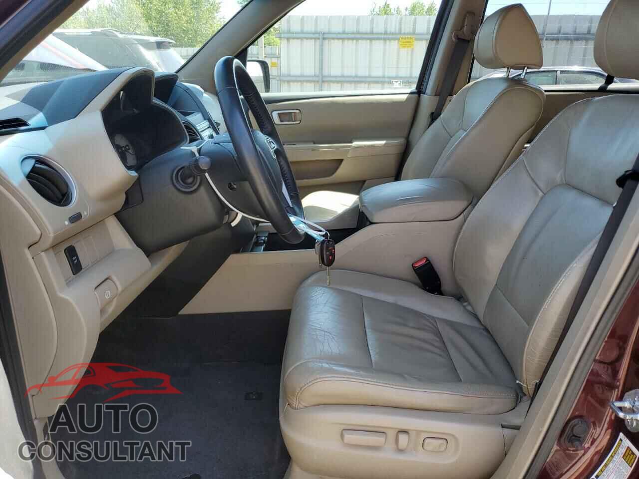 HONDA PILOT 2011 - 5FNYF3H52BB030236