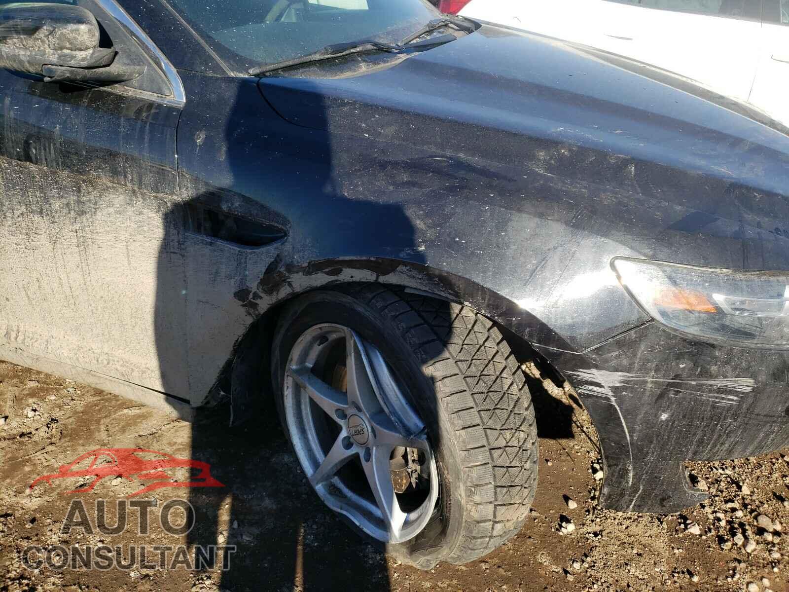 FORD TAURUS 2019 - 1FAHP2KT0KG101086