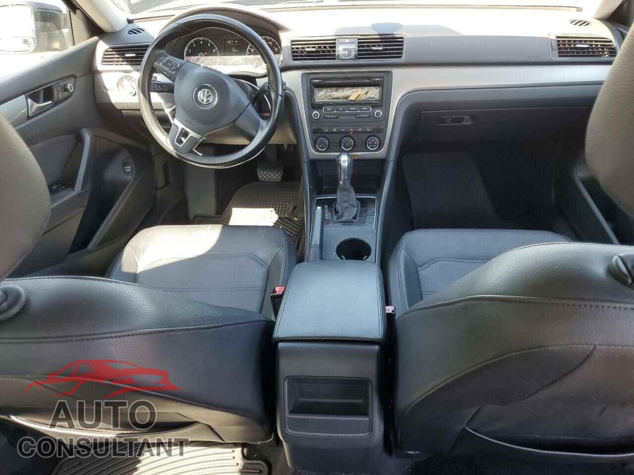 VOLKSWAGEN PASSAT 2014 - 1VWAS7A39EC042248
