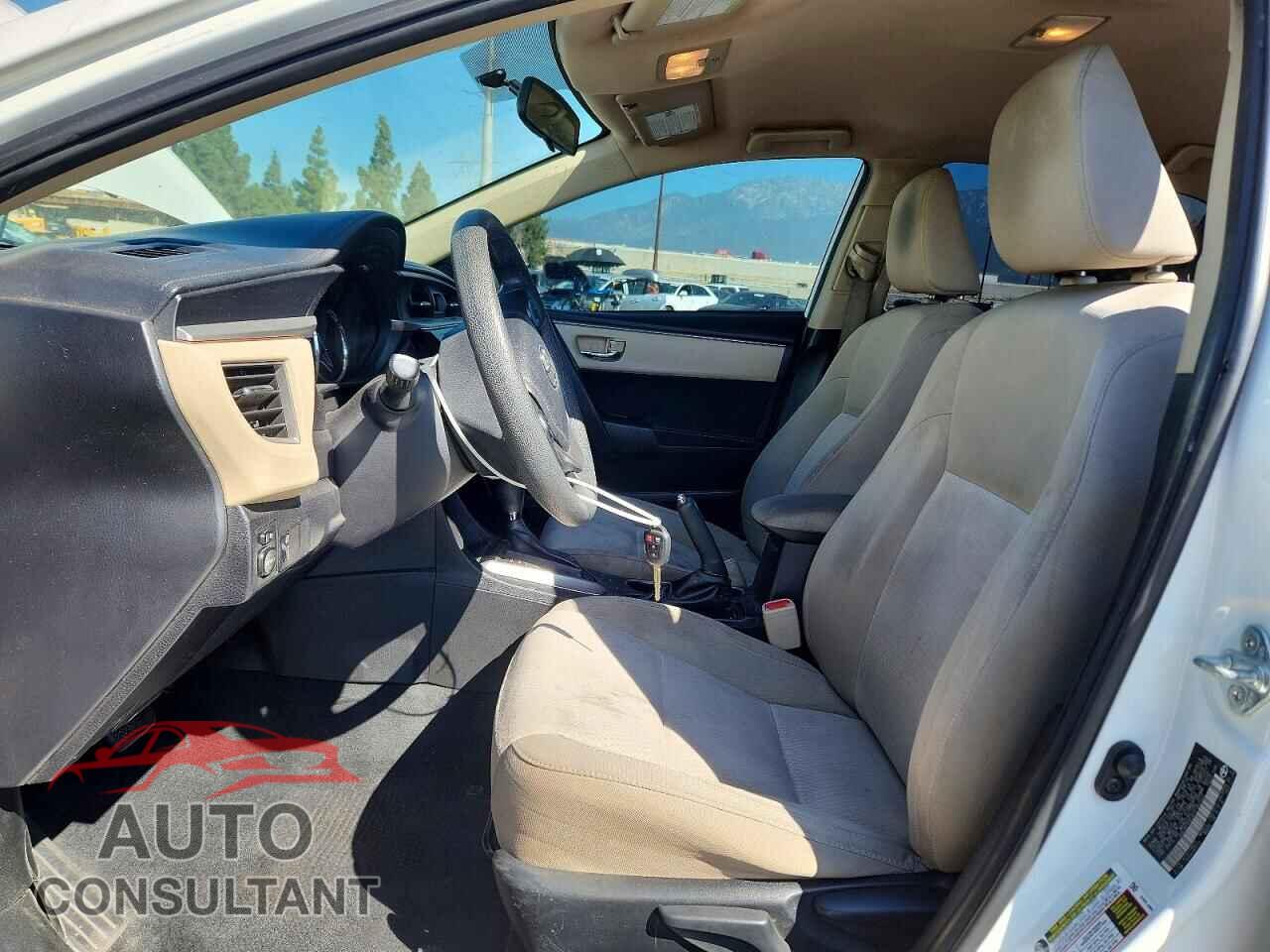 TOYOTA COROLLA 2015 - 5YFBPRHE8FP183543