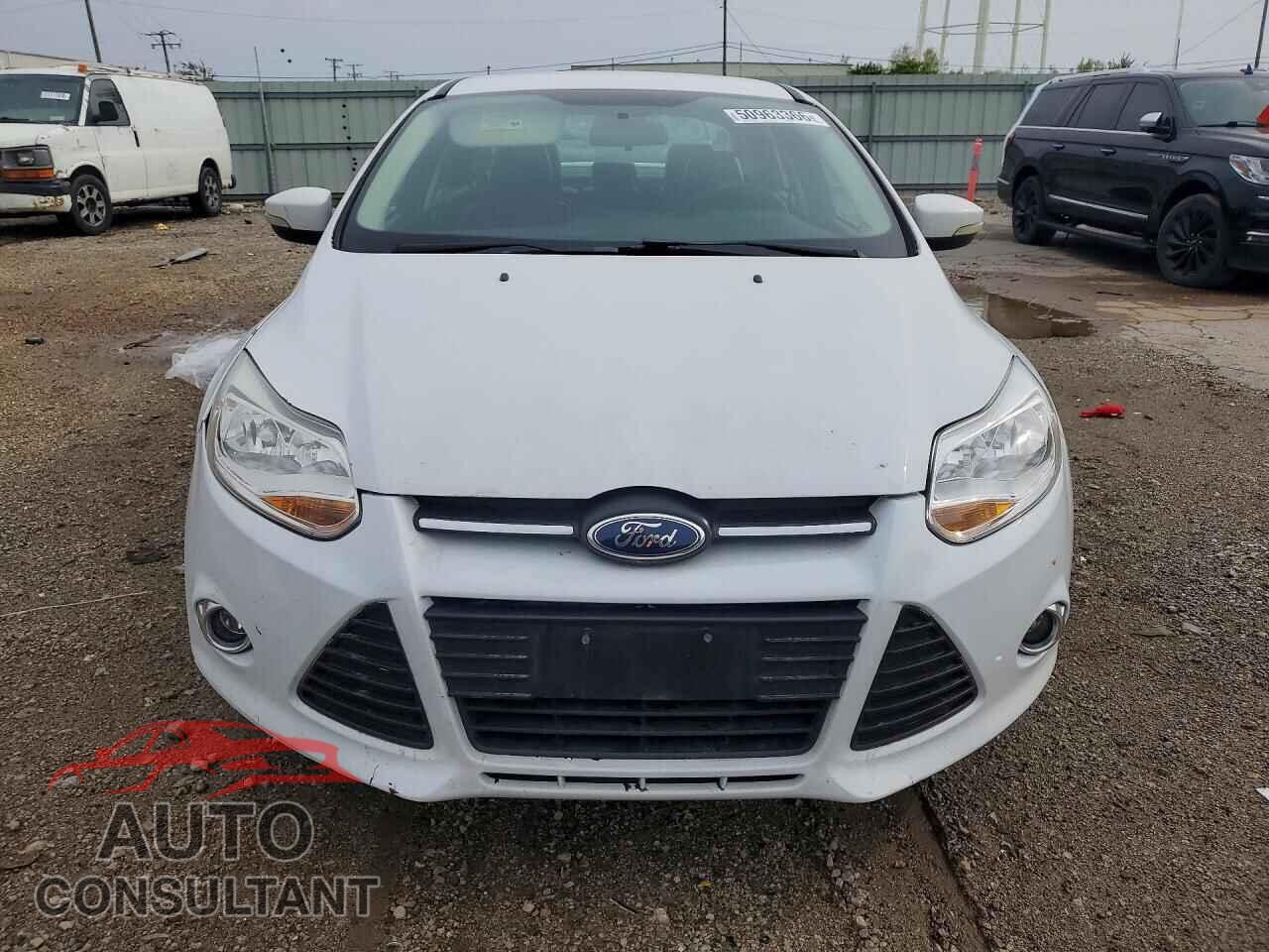 FORD FOCUS 2014 - 1FADP3F29EL398201