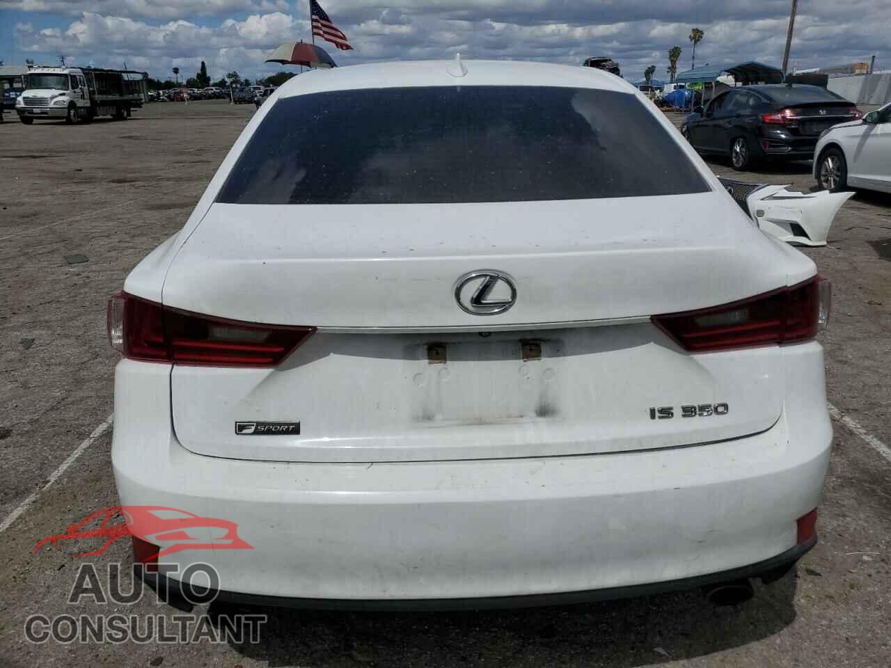 LEXUS IS 2015 - JTHBE1D28F5019756