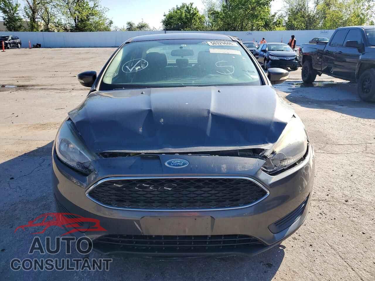 FORD FOCUS 2017 - 1FADP3F28HL324725