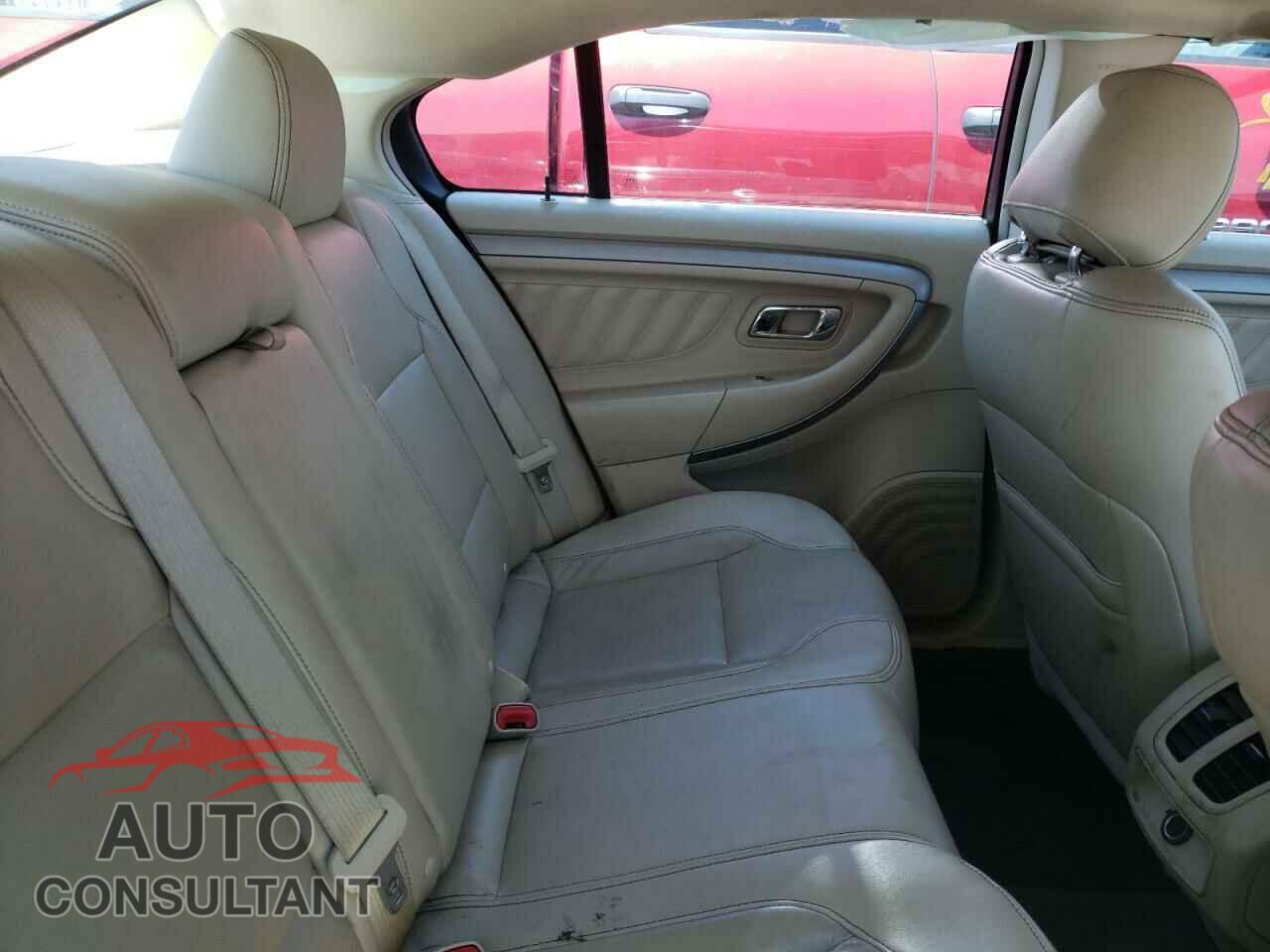 FORD TAURUS 2016 - 1FAHP2E82GG107406