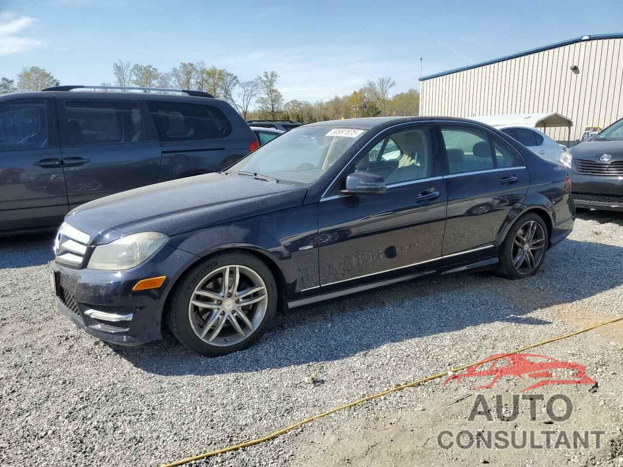 MERCEDES-BENZ C-CLASS 2012 - WDDGF4HB2CR240408