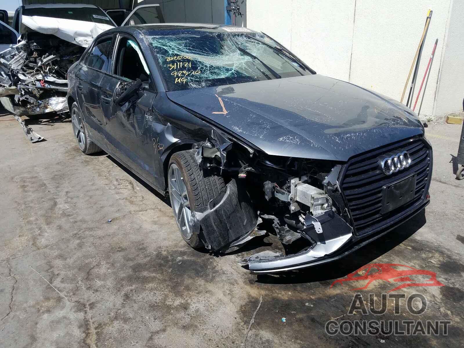 AUDI A3 2020 - WAUAUGFF2LA028911