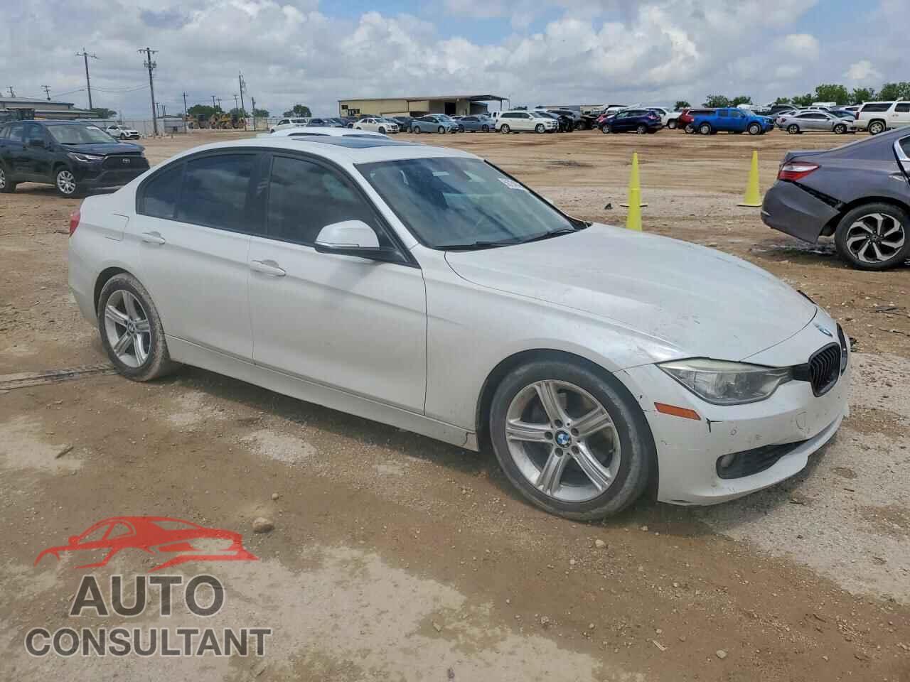 BMW 3 SERIES 2015 - WBA3C1C50FP852962