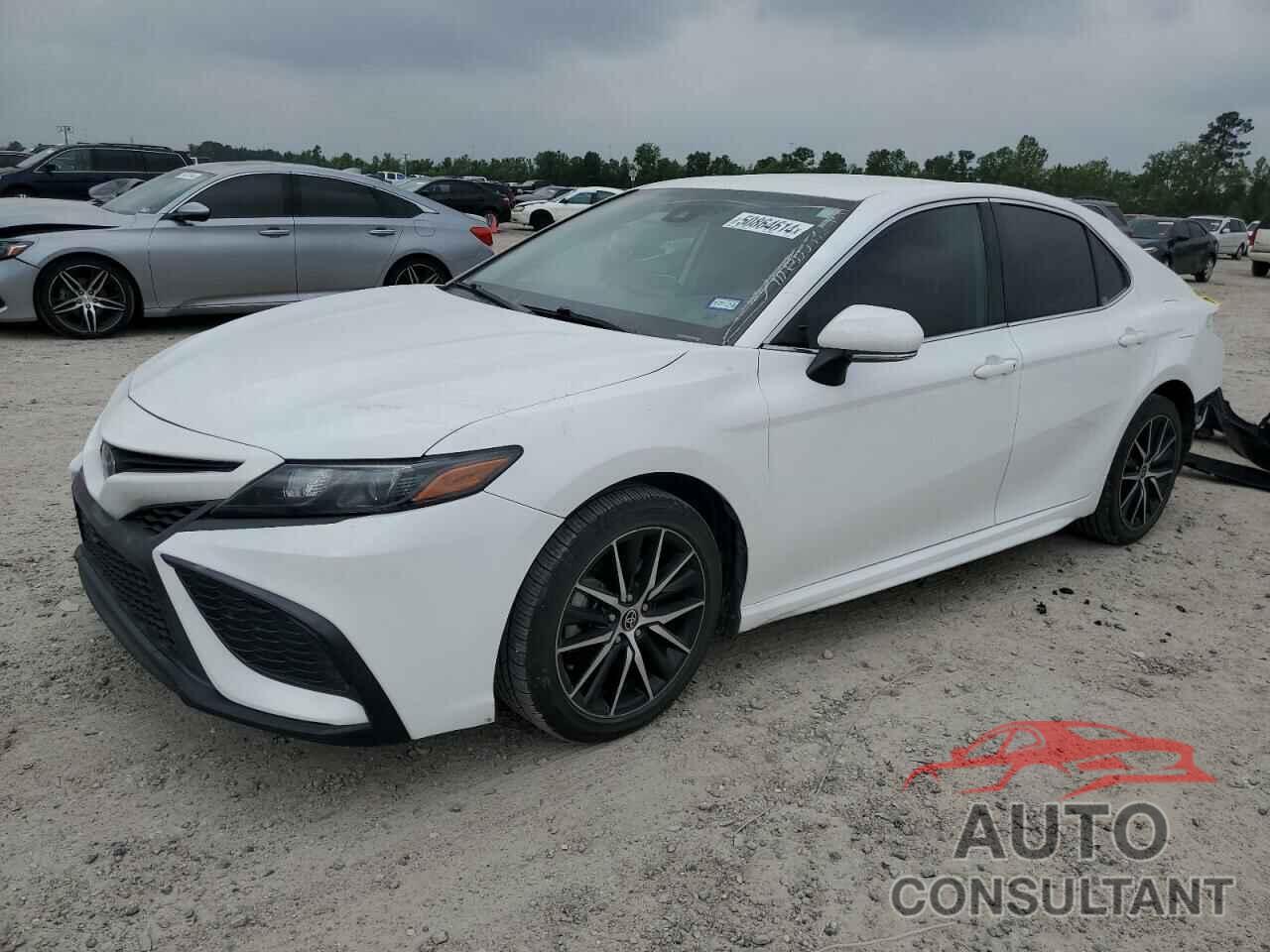 TOYOTA CAMRY 2022 - 4T1G11AK8NU653821