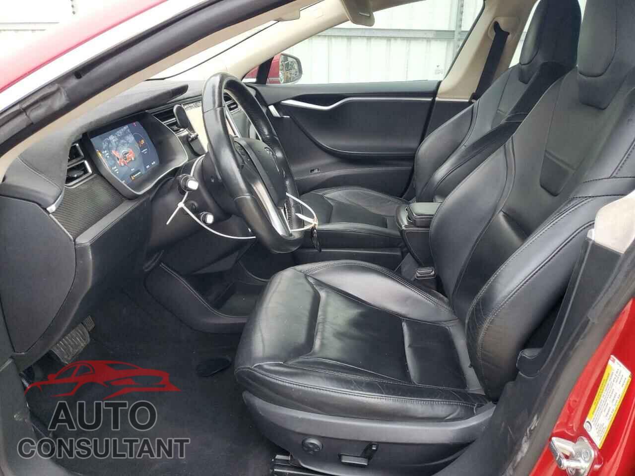 TESLA MODEL S 2015 - 5YJSA1E29FF112716