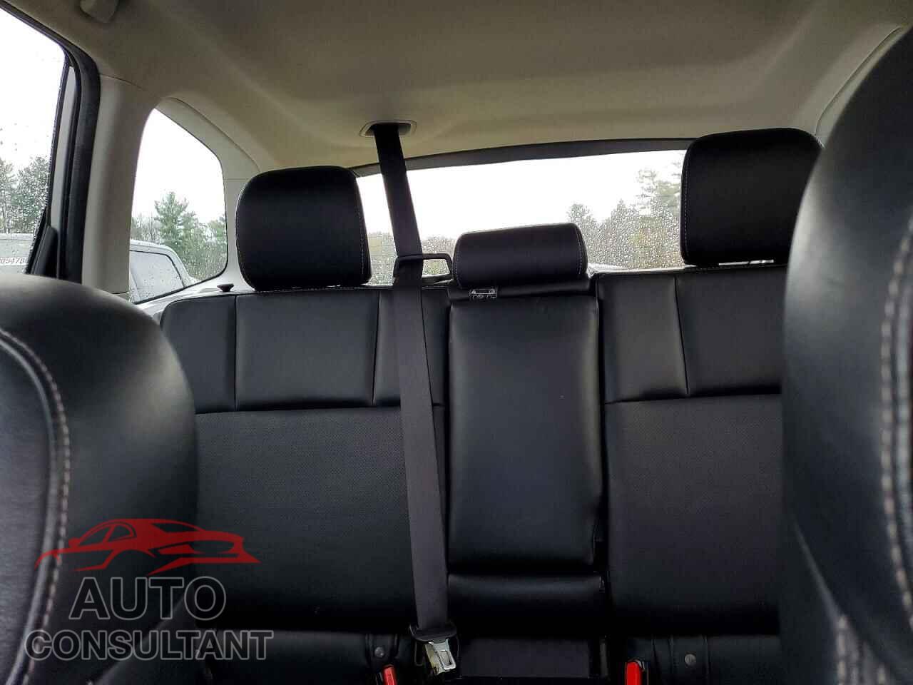 SUBARU FORESTER 2017 - JF2SJARC1HH515807