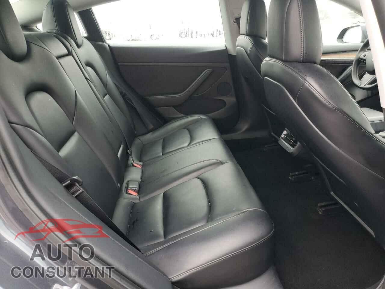 TESLA MODEL 3 2022 - 5YJ3E1EBXNF257576