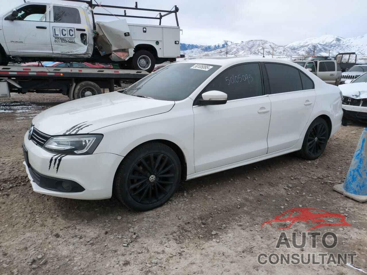 VOLKSWAGEN JETTA 2011 - 3VWLZ7AJ4BM364163