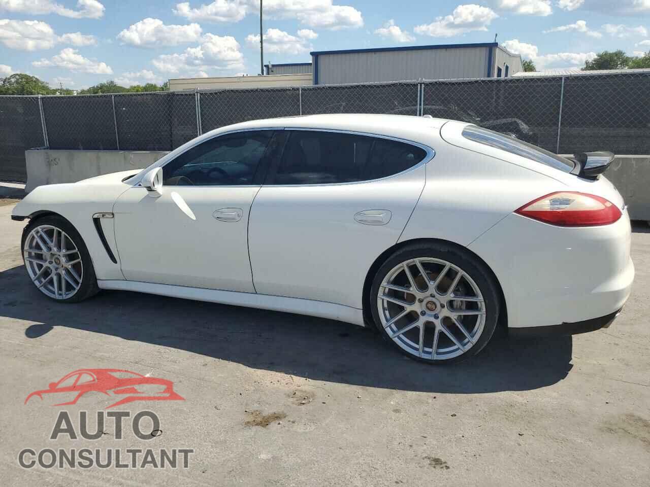 PORSCHE PANAMERA 2011 - WP0AB2A75BL060508