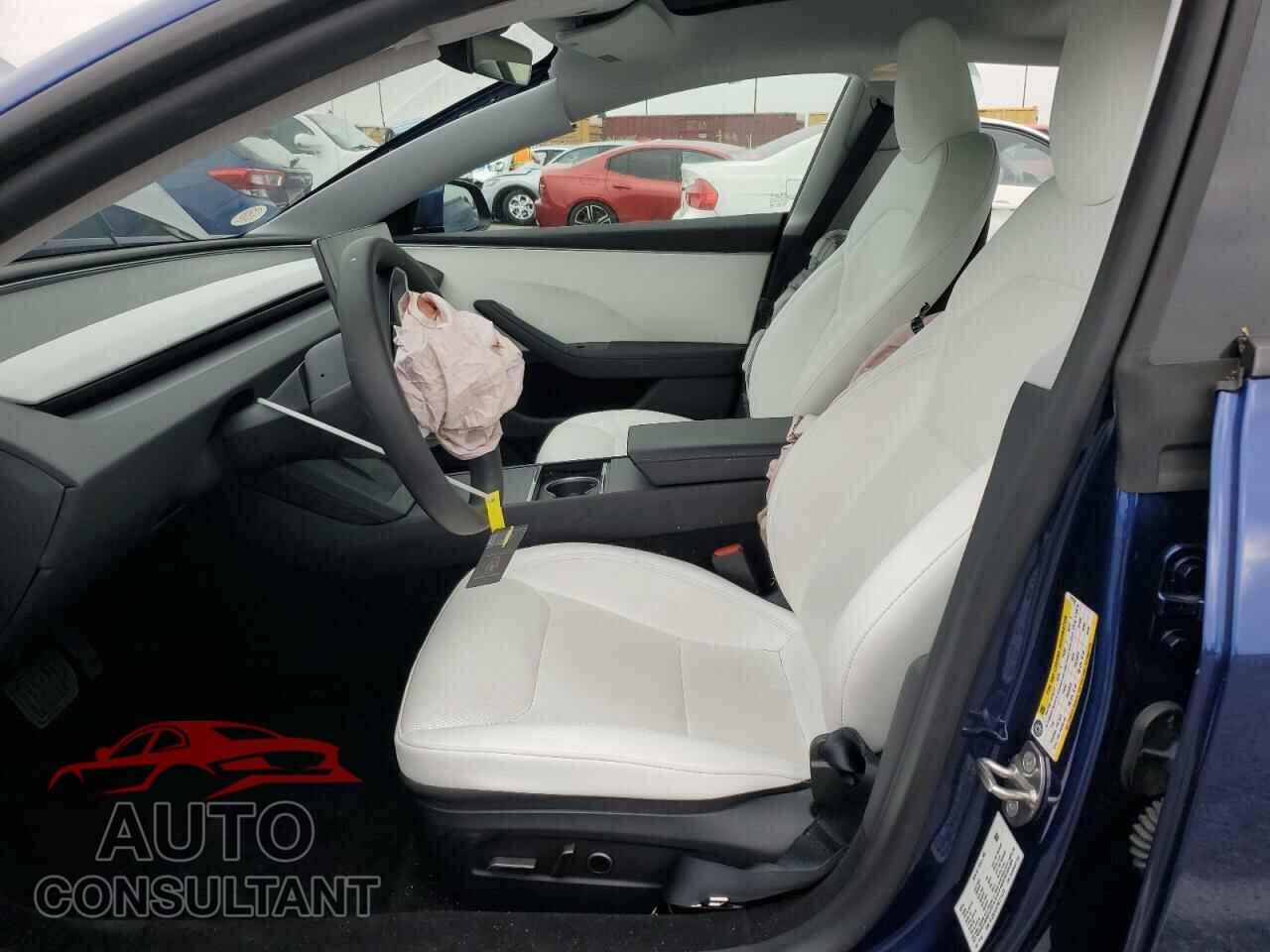 TESLA MODEL 3 2024 - 5YJ3E1EA7RF771270
