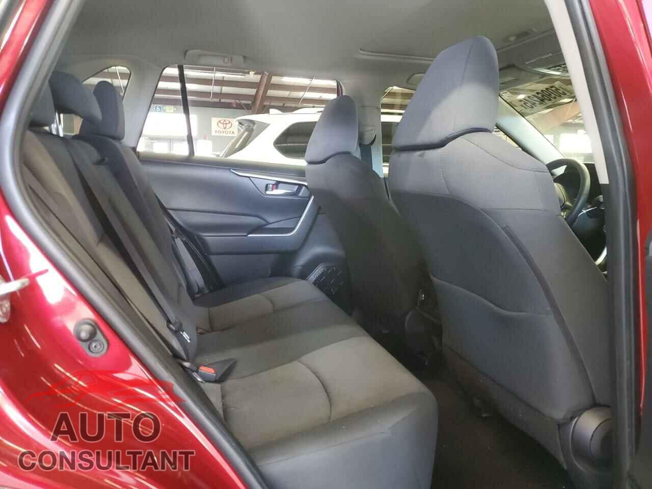 TOYOTA RAV4 2019 - JTMP1RFV8KD013013