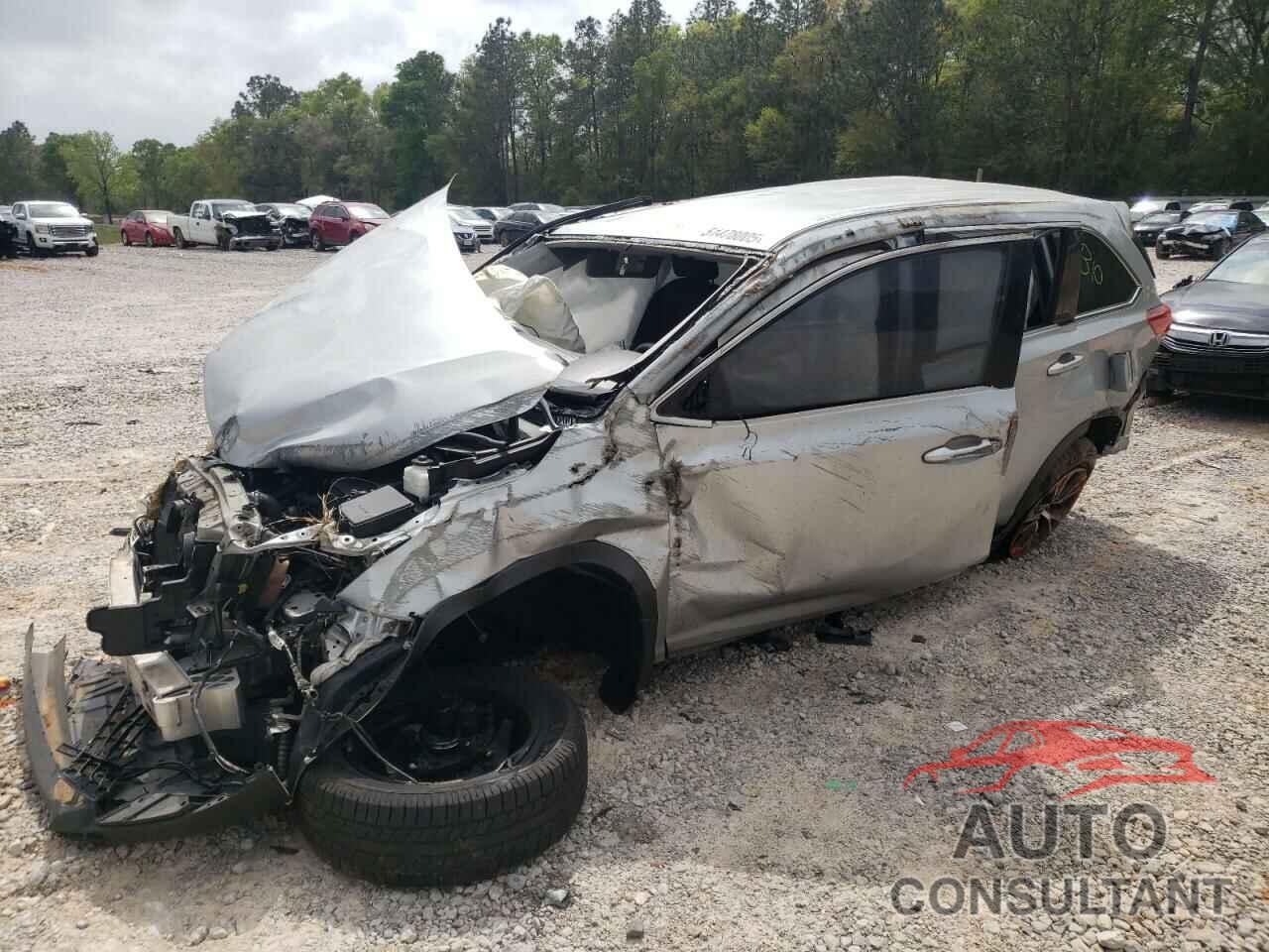 TOYOTA HIGHLANDER 2019 - 5TDBZRFH7KS938335