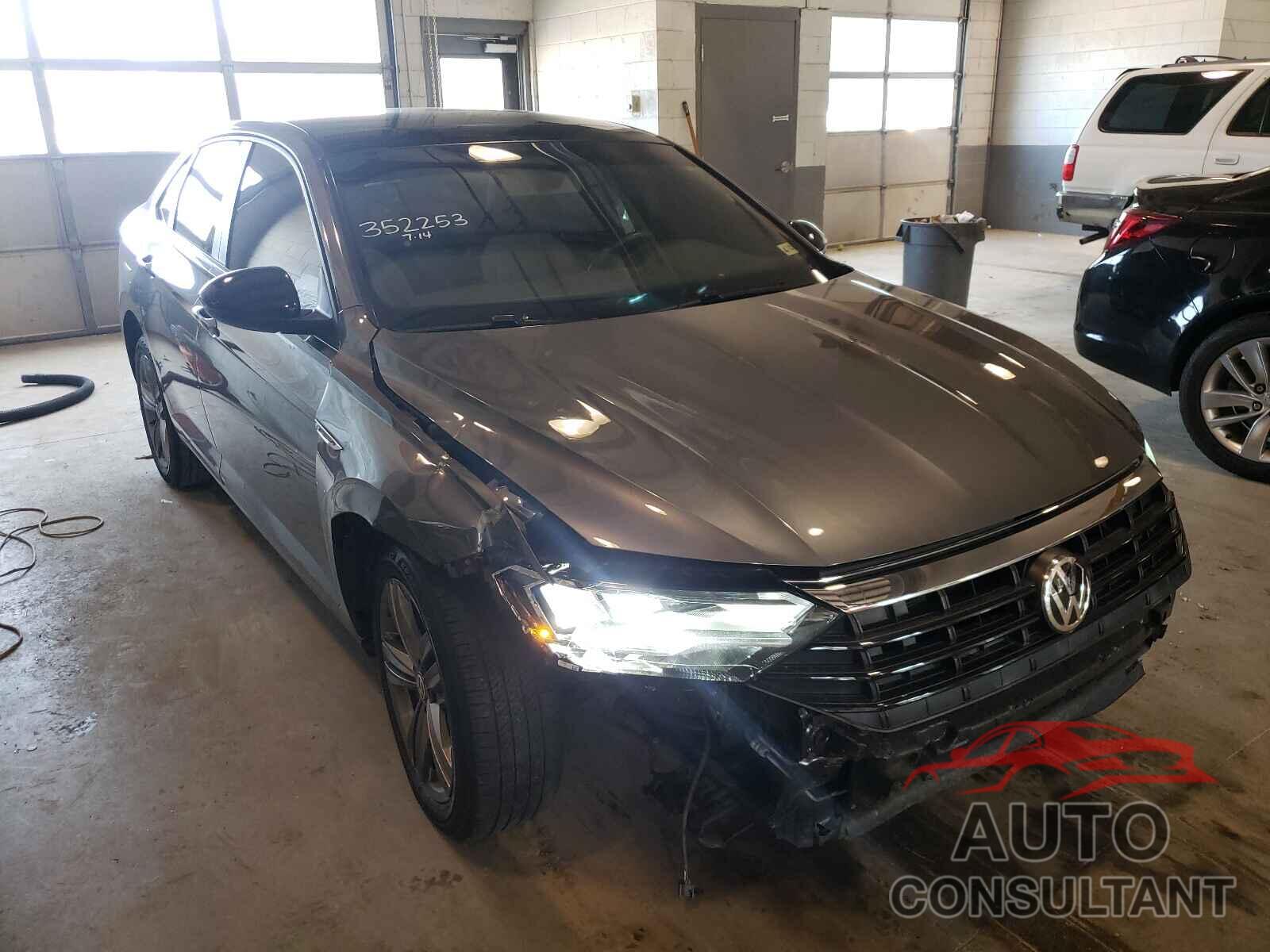 VOLKSWAGEN JETTA 2019 - 3VWC57BU4KM076499