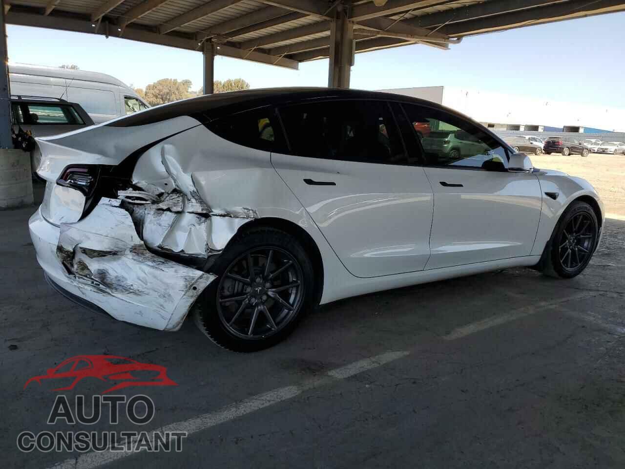 TESLA MODEL 3 2018 - 5YJ3E1EA1JF051967