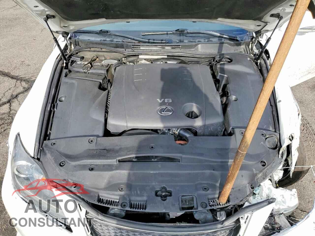 LEXUS IS 2011 - JTHBF5C22B2101001