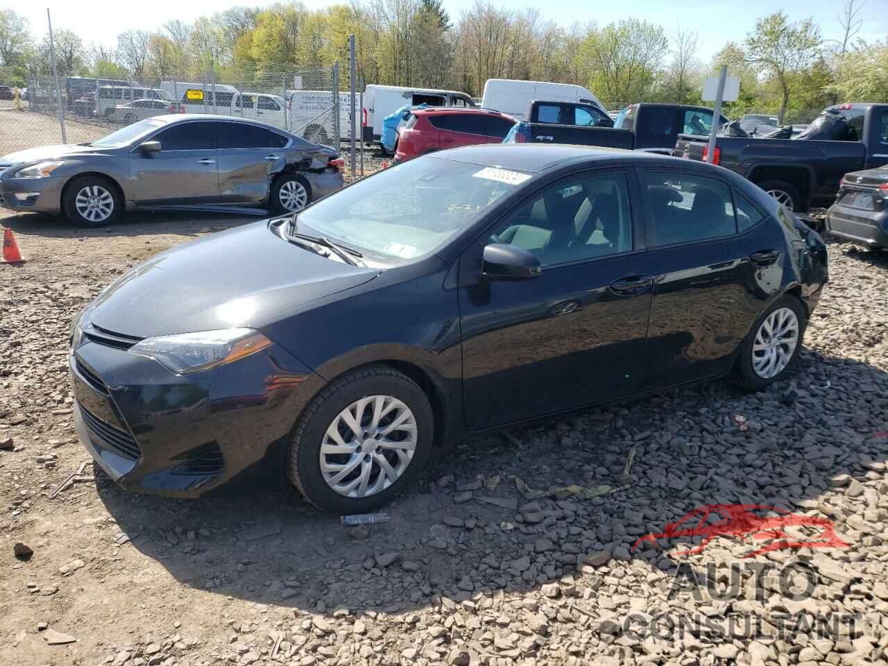 TOYOTA COROLLA 2018 - 2T1BURHEXJC098267