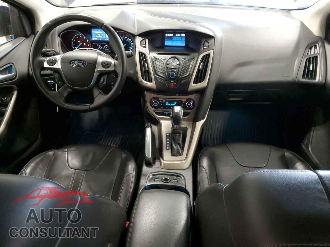FORD FOCUS 2012 - 1FAHP3M22CL152012