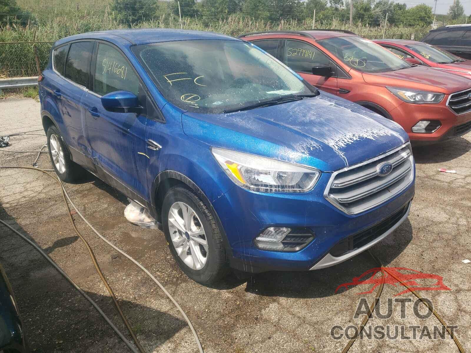 FORD ESCAPE 2017 - 1FMCU0GD7HUC63385