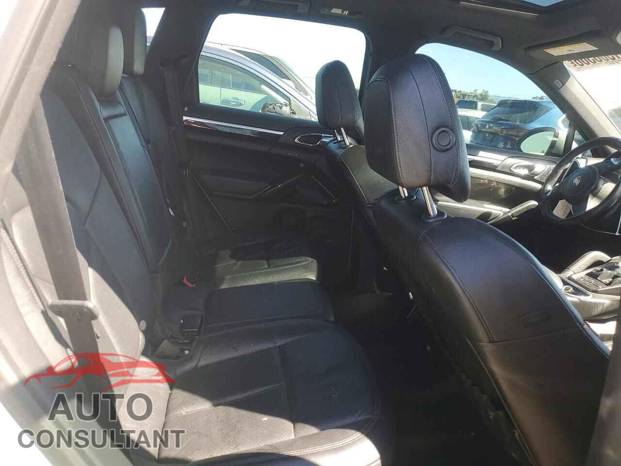 PORSCHE CAYENNE 2013 - WP1AA2A21DLA09547