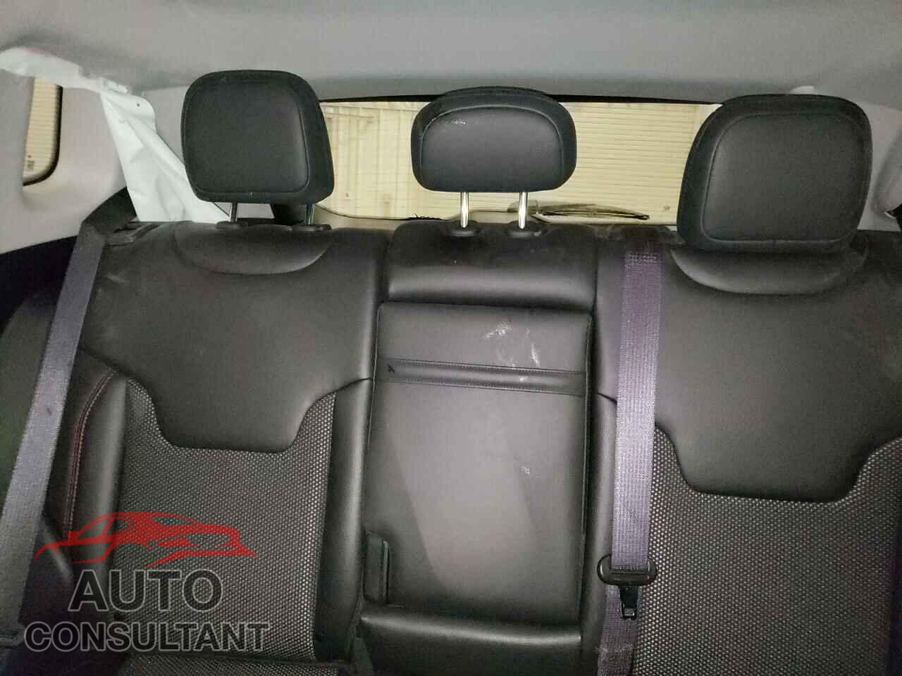 JEEP COMPASS 2019 - 3C4NJDDB2KT772222