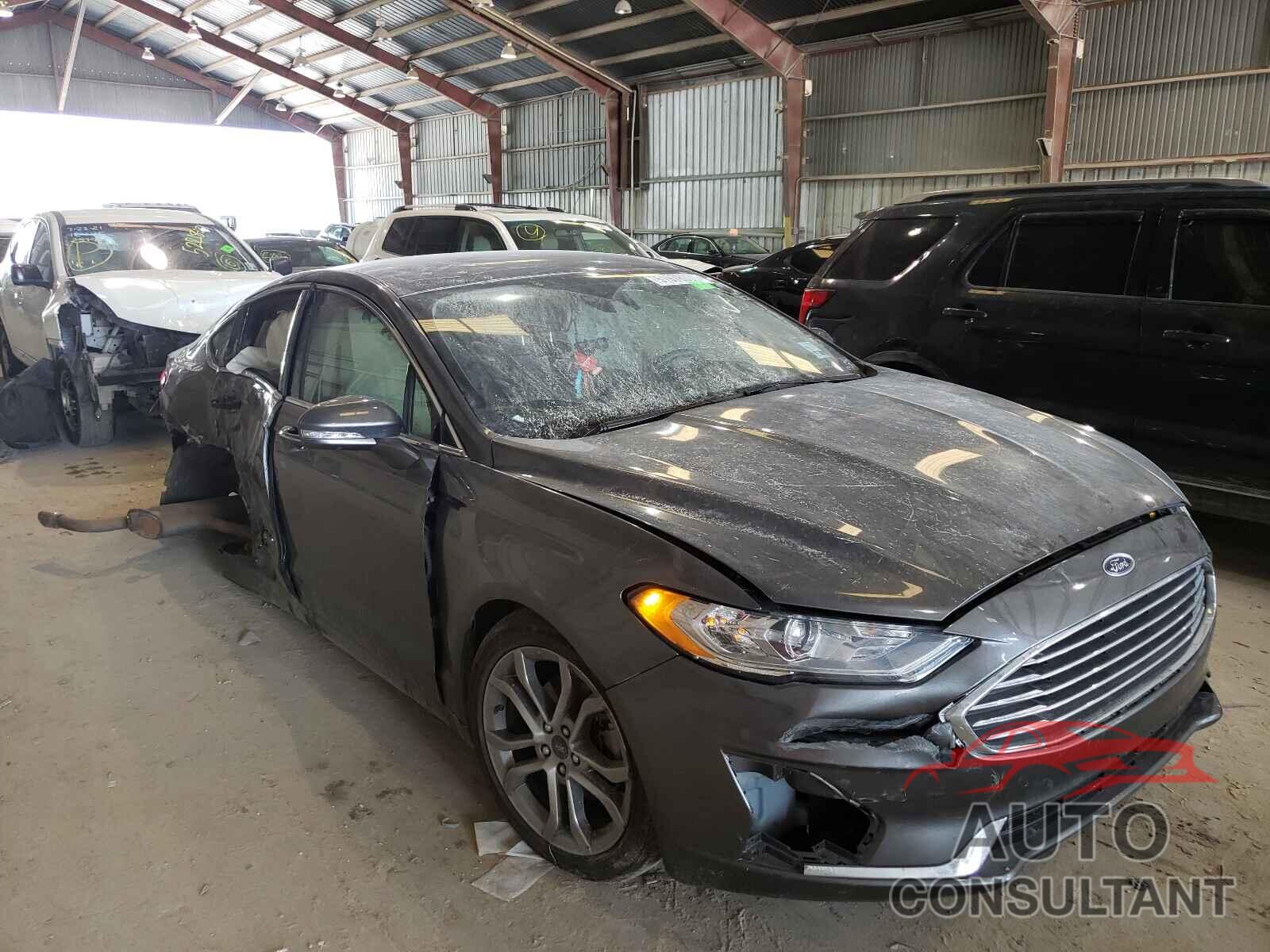 FORD FUSION 2019 - 3FA6P0CD0KR139901