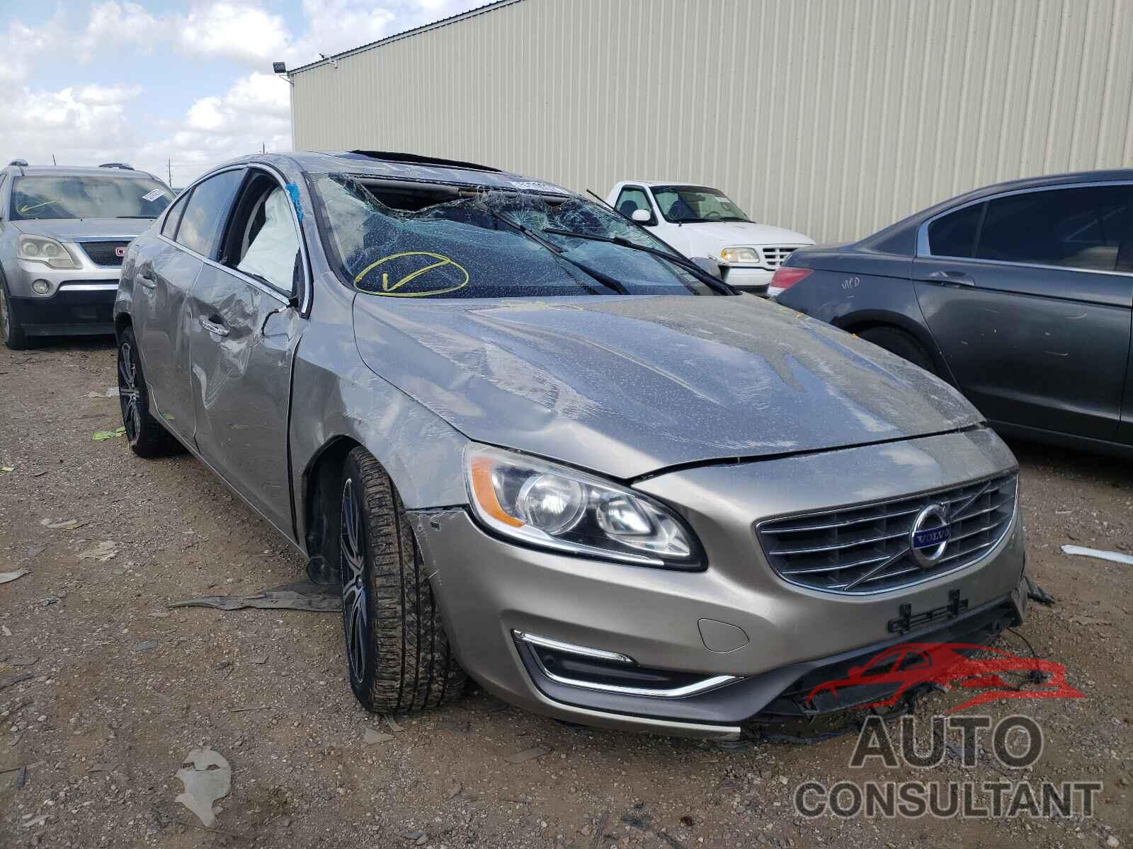 VOLVO S60 2016 - LYV402FK4GB112108