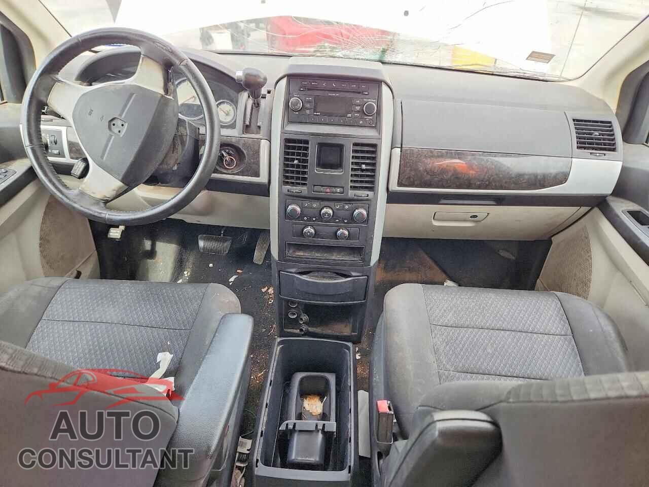 DODGE CARAVAN 2010 - 2D4RN5D14AR201306