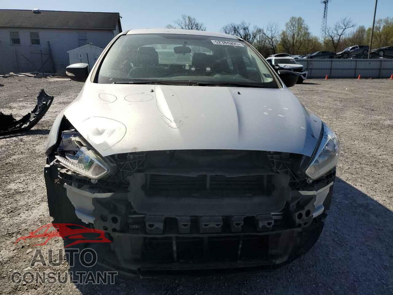 FORD FOCUS 2016 - 1FADP3E25GL393131