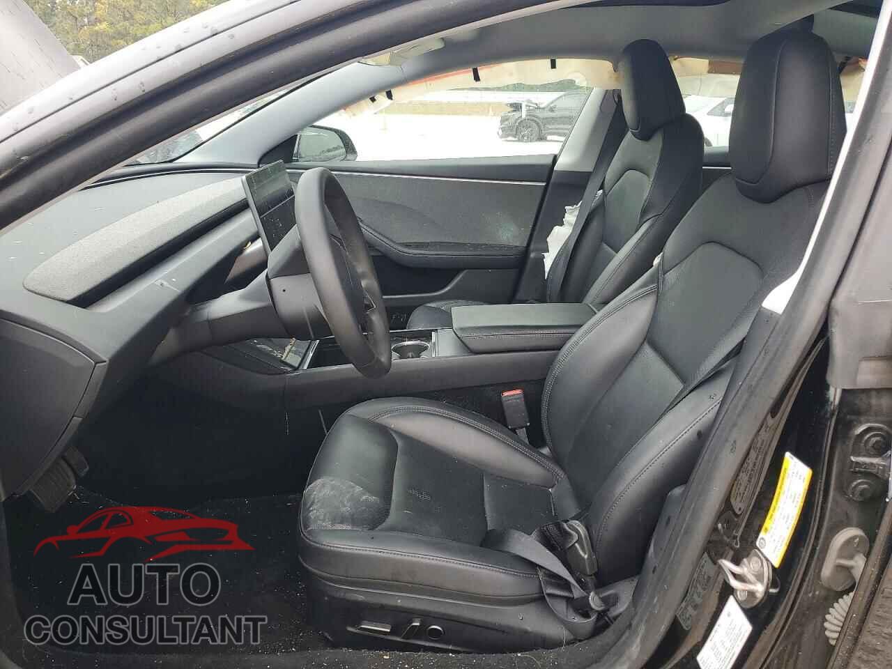 TESLA MODEL 3 2024 - 5YJ3E1EA4RF858091