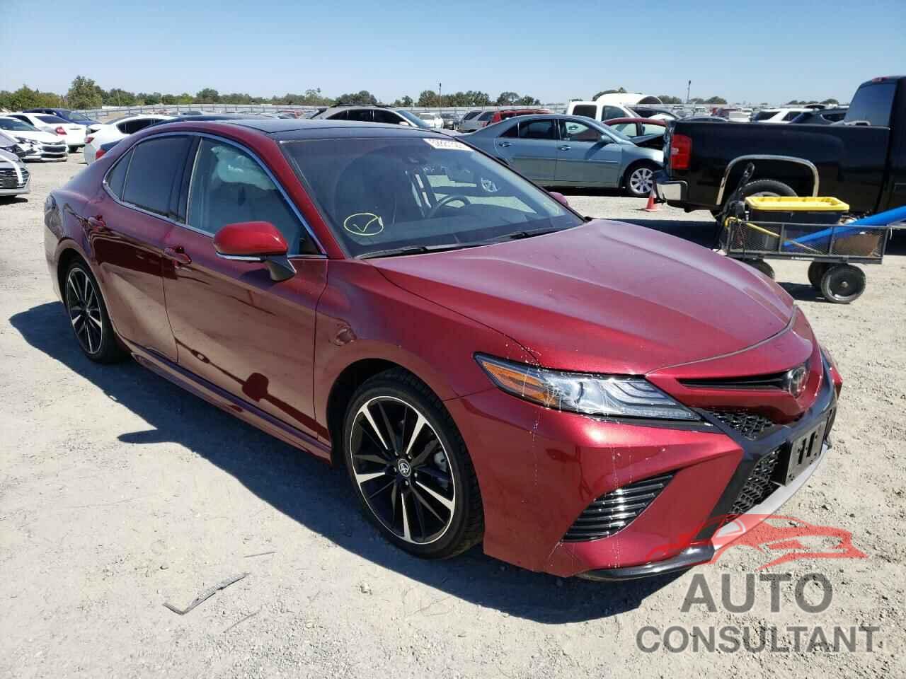 TOYOTA CAMRY 2018 - 4T1B61HK6JU506022