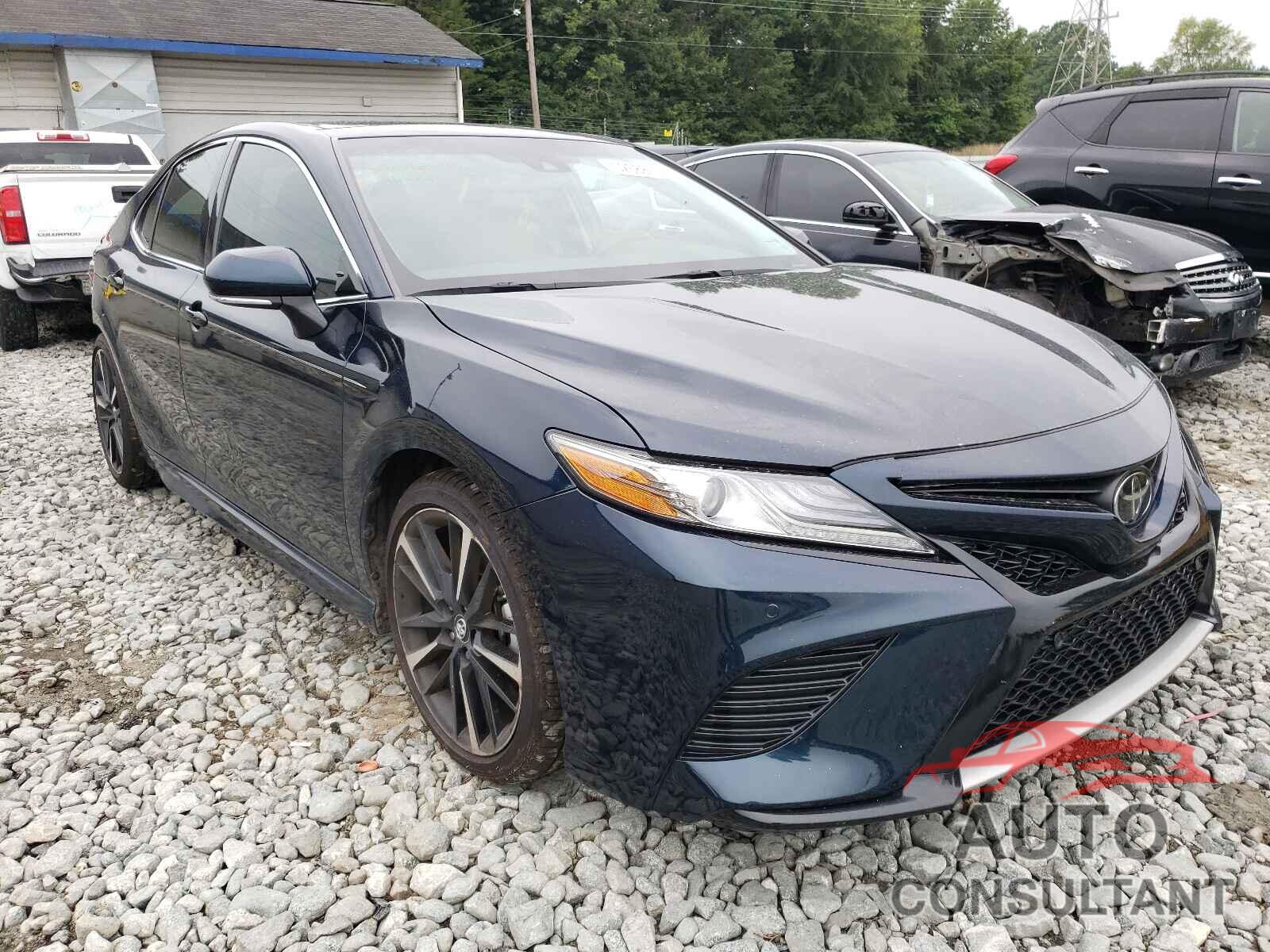 TOYOTA CAMRY 2018 - 4T1B61HK5JU532966