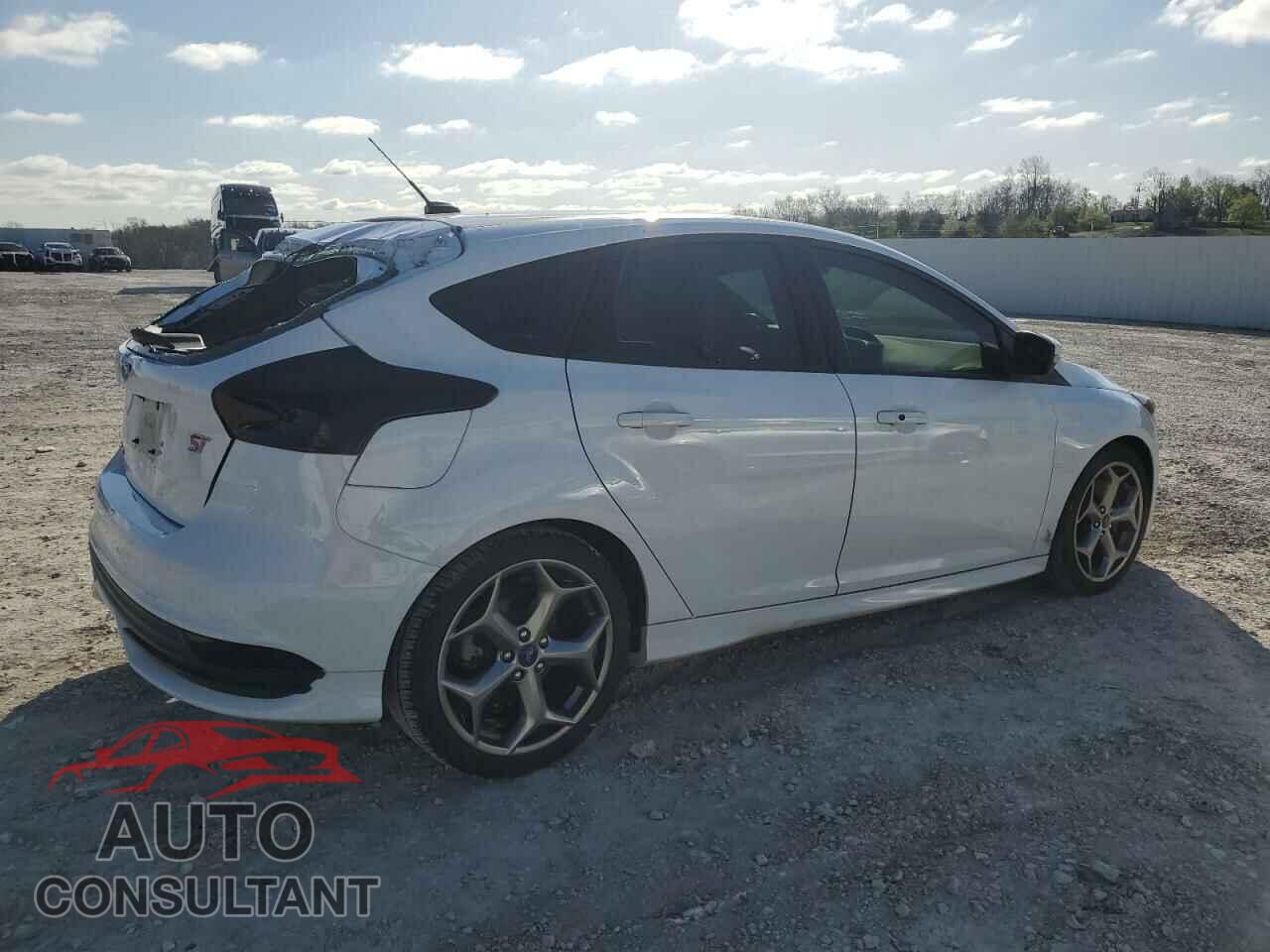 FORD FOCUS 2017 - 1FADP3L93HL349064